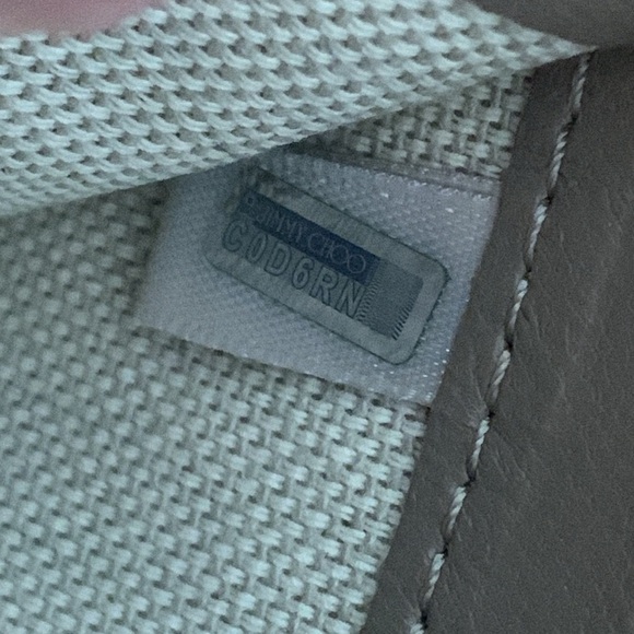 Jimmy Choo Star & Crystal Studded Greige Zip Around Leather Wallet Gray Beige - Picture 16 of 16